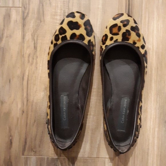 Calvin Klein Jean's Leopard Print Haircalf Robin Ballet Flats. - Picture 2 of 6